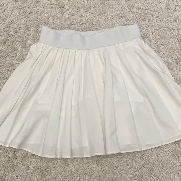 White Pleated Tennis Skort - Picture 1 of 3